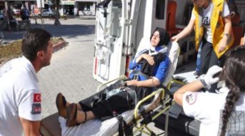 L&ouml;semi Hastası Oğlunu Hastaneden Getirirken Hastanelik Oldu