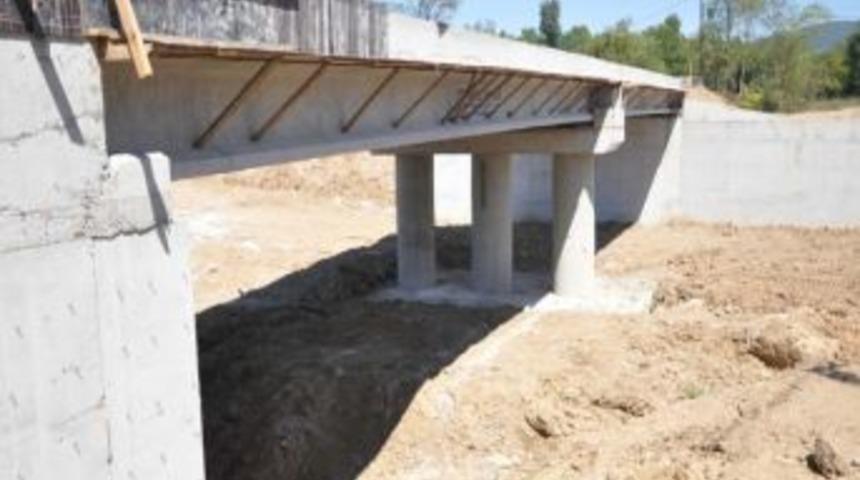 Selde Yıkılan &Ccedil;itli K&ouml;pr&uuml;s&uuml; Yeniden Yapılıyor