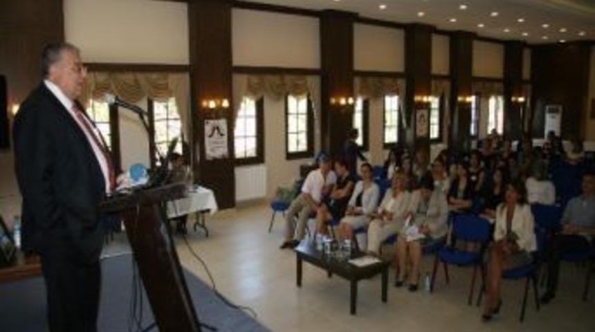 T&uuml;rker: &ldquo;t&uuml;rkiye Savaşın Eşiğinde&rdquo;