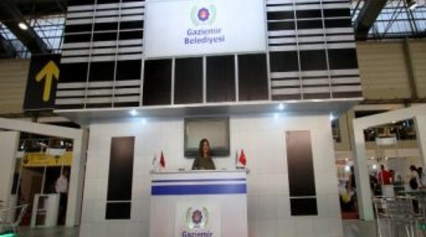 Gaziemir Belediyesi'nden S&uuml;rpriz Stant