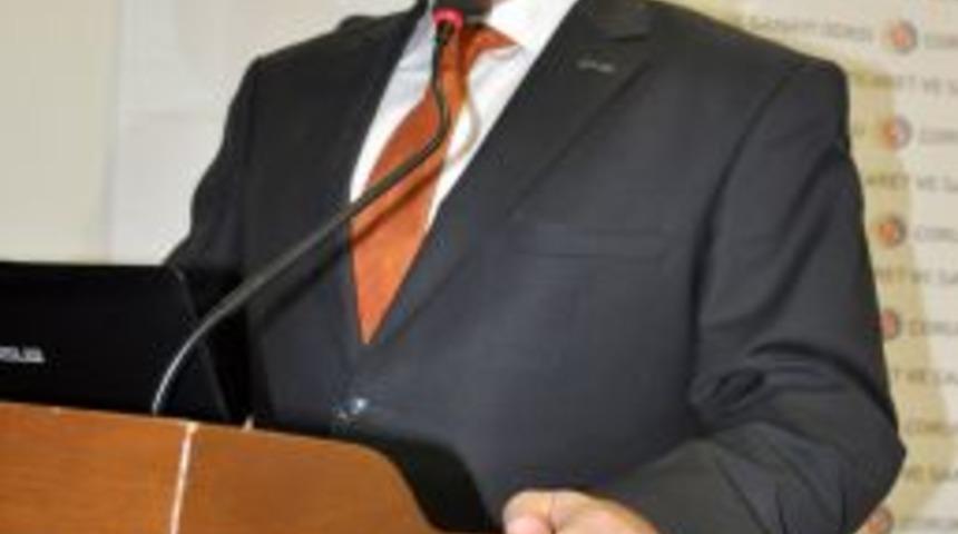 T&Uuml;RKONFED Genel Başkanı Erdem &Ccedil;enesiz Istifa Etti