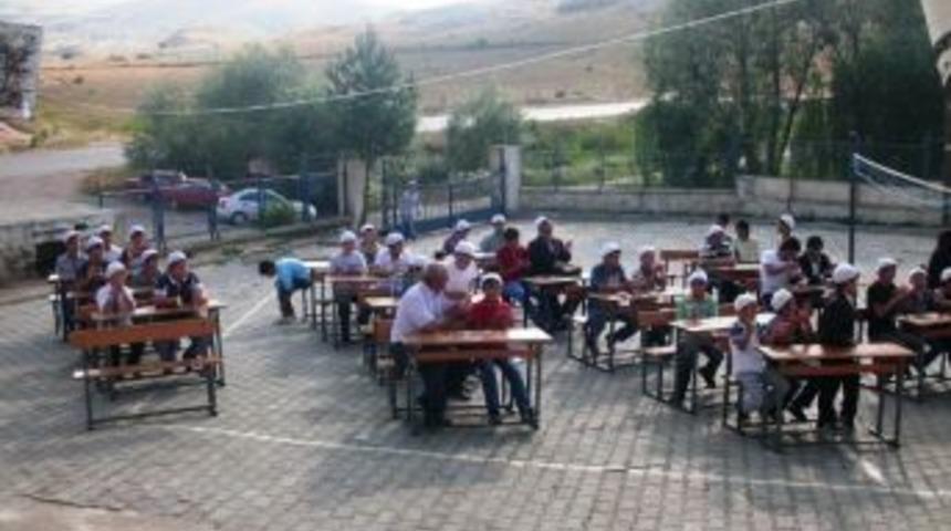 52 Kişi Kur&rsquo;an &Ouml;ğrendi. 80&rsquo;in &Uuml;zerinde Hatm-i Şerif Oldu