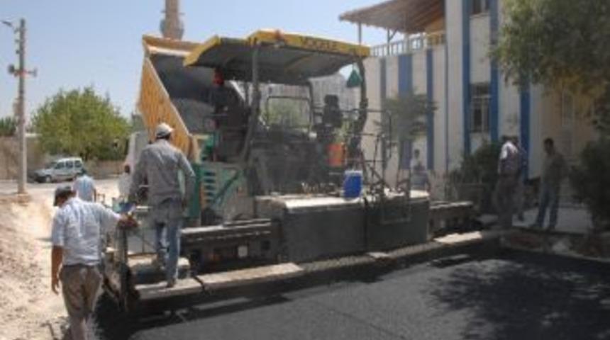 Asfalt &Ccedil;alışmaları Aralıksız Devam Ediyor