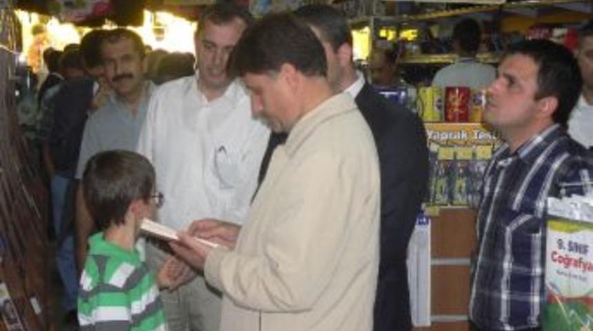 Boz&uuml;y&uuml;k&rsquo;&uuml;n Kitapla Buluşma Noktası A&ccedil;ıldı