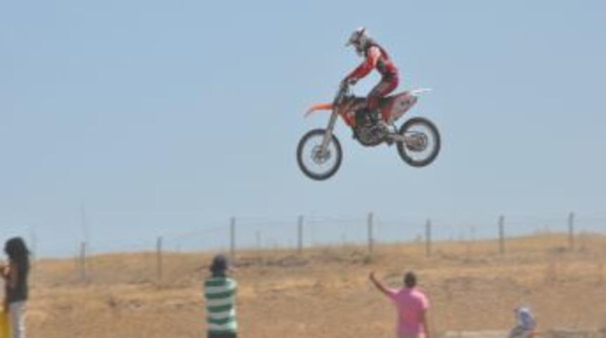 T&uuml;rkiye Motokros Şampiyonası&rsquo;nın 4. Ayağı G&ouml;lbaşı Ballıkpınar&rsquo;da Yapıldı