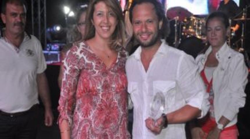 &Ouml;zg&uuml;n Mest Etti