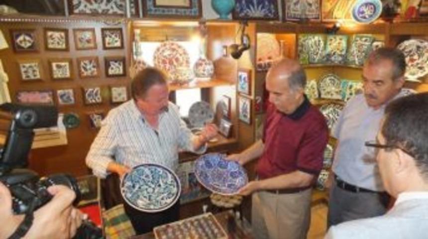 Vali Harput'tan İznik'e &Ouml;vg&uuml;