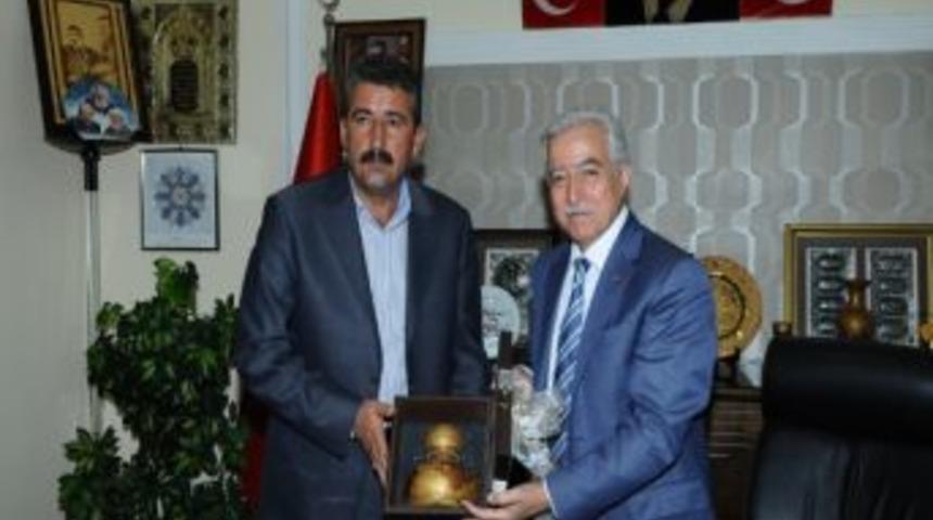 Aldırmaz&rsquo;dan &Ouml;zkan&rsquo;a Ziyaret