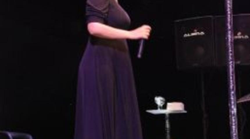 Zara, Ermenekli Hayranlarını Coşturdu