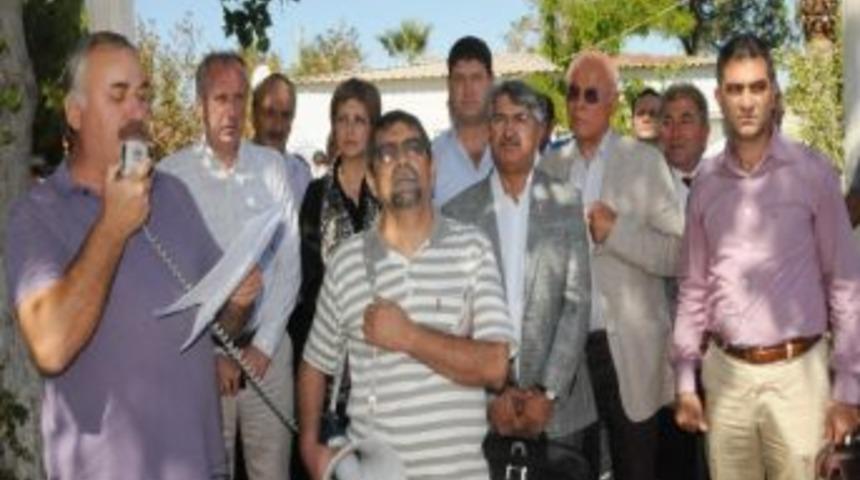 Ortadoğu Ateşinde T&uuml;rkiye Ve Barış Paneli