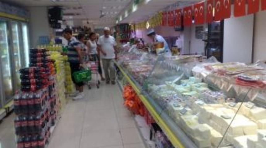 Burhaniye&rsquo;de Marketler Mercek Altında