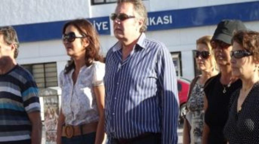 Ayvalık&rsquo;ta Chpli Kadınlar 1 Eyl&uuml;l D&uuml;nya Barış G&uuml;n&uuml;&rsquo;nde Meydandaydı