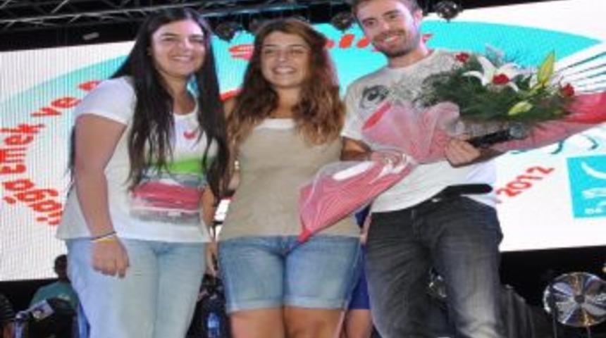 Moğollar Ve Murat Dalkılı&ccedil; Şarkılarıyla Coşturdu