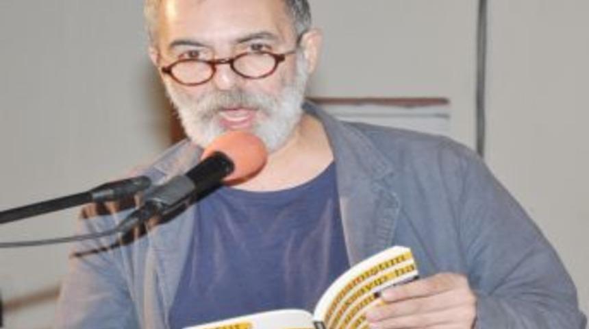 22. Aliağa Emek Ve Barış Şenlikleri&rsquo;nde Usta Şairler Şiirlerini Barış İ&ccedil;in Okudu