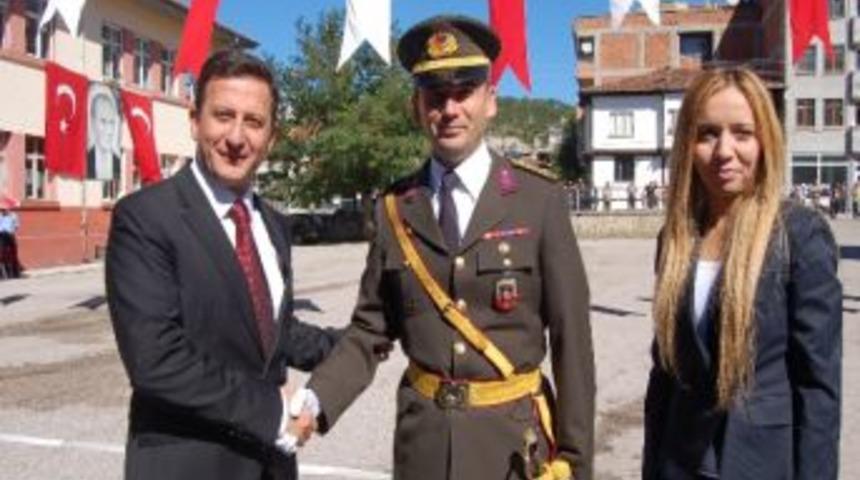 Ara&ccedil; Garnizon Komutanı Kazım Karateke, Y&uuml;zbaşı R&uuml;tbesine Y&uuml;kseldi