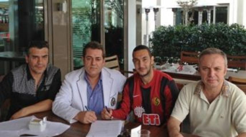 Eskişehirspor Necati Ateş'i Renklerine Bağladı