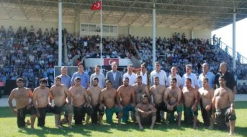 Geleneksel Sinop Karakucak G&uuml;reşleri Nefes Kesti