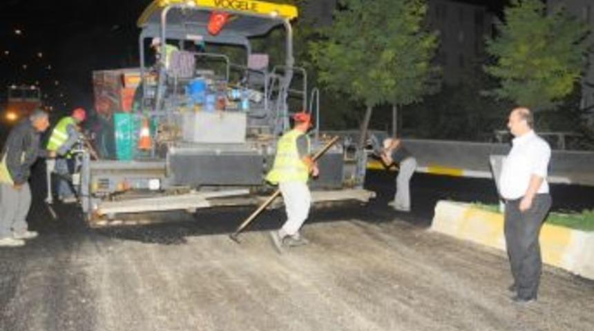 Belediye Bişkek Caddesi'ni asfaltladı