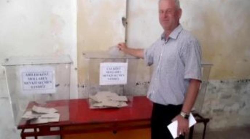 Mollabey&rsquo; De K&ouml;y Stat&uuml;s&uuml; İ&ccedil;in Referandum Yapıldı