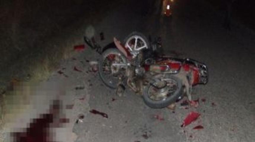 İki Motosiklet &Ccedil;arpıştı: 1 &Ouml;l&uuml;