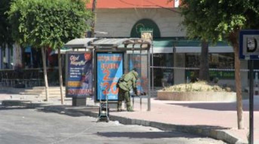 Adana&rsquo;da Bir Durakta Unutulan &Ccedil;anta &lsquo;bomba Paniği&rsquo; Yaşanmasına Neden Oldu