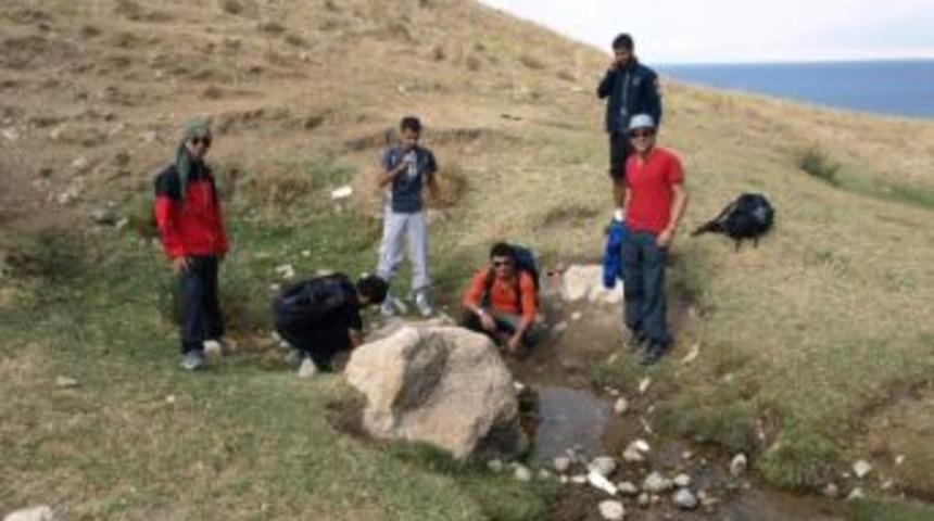 Van&rsquo;da D&uuml;nya Barış G&uuml;n&uuml; Tırmanışı