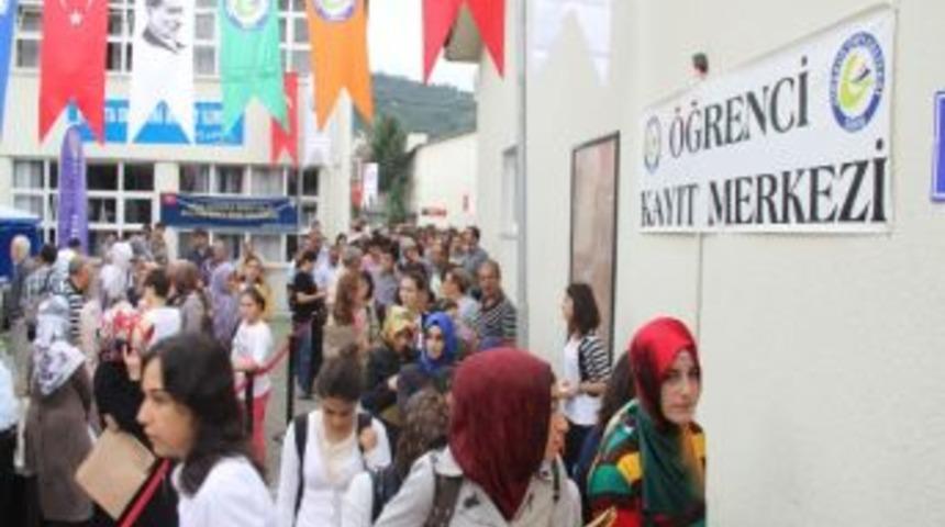 Giresun &Uuml;niversitesi&rsquo;nde Kayıtlar Başladı