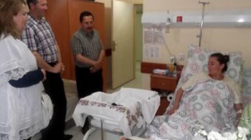 Vali Balkanlıoğlu&rsquo;ndan Bebek Ziyareti