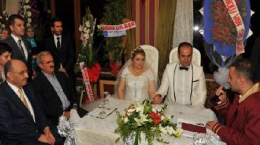 Vali Karaloğlu Balandı Ailesinin Nikah Şahidi Oldu