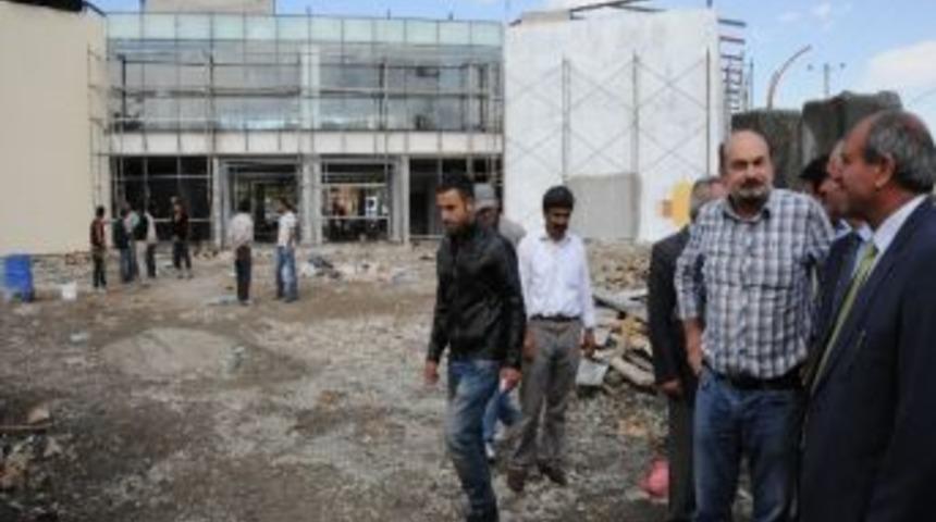 Milli Eğitim M&uuml;d&uuml;r&uuml; Depremi Fırsata D&ouml;n&uuml;şt&uuml;rd&uuml;