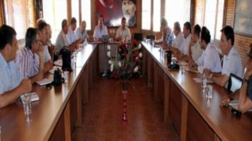 Okul M&uuml;d&uuml;rleri Eğitim Yılı &Ouml;ncesi Toplandı