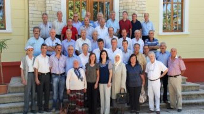 Acıpayam Lisesi Mezunları 34 Yıl Aradan Sonra Buluştu