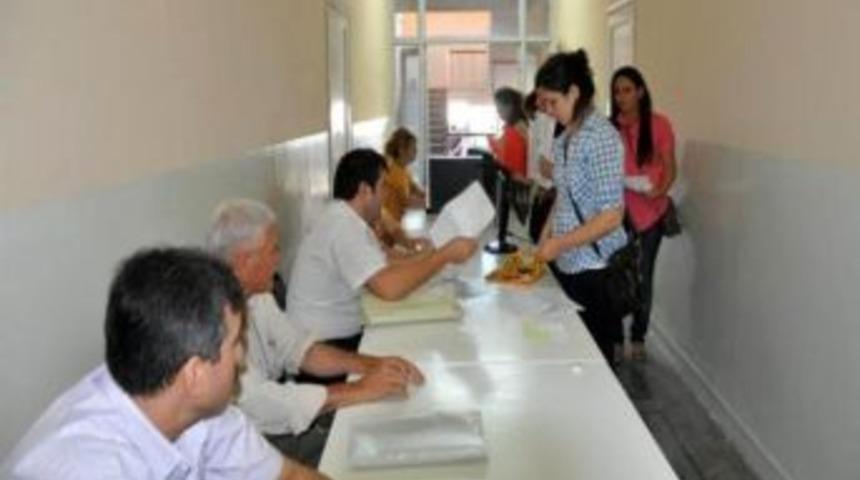 Demirci Eğitim Fak&uuml;ltesi Ve Meslek Y&uuml;ksek Okulunda Kayıtlar Başladı