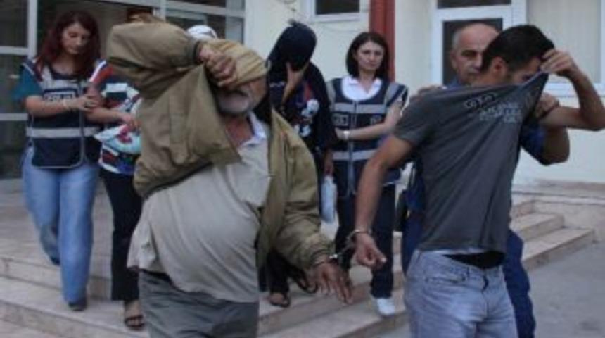 Fuhuş Operasyonu Zanlıları Adliyeye Sevk Edildi