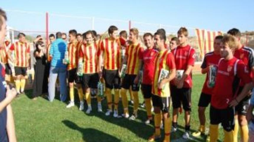 K&uuml;&ccedil;&uuml;kk&ouml;y Belediyespor Pallaviakos&rsquo;u 3-0 Mağlup Etti