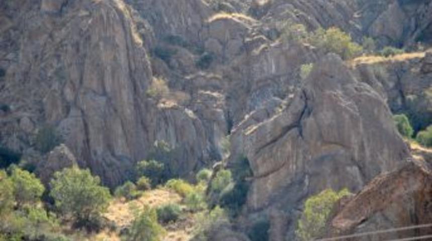 Afyonkarahisar Kalesi'nde Mahsur Kalan 3 &Ouml;ğrenci Kurtarıldı