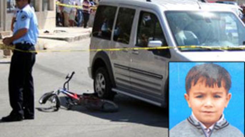 Kontrols&uuml;z kavşakta b&uuml;y&uuml;k acı