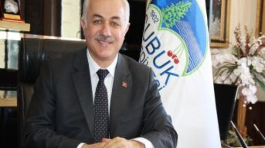 &Ccedil;ubuk Belediyesi&rsquo;nden Arakan İ&ccedil;in İla&ccedil; Toplama Kampanyası