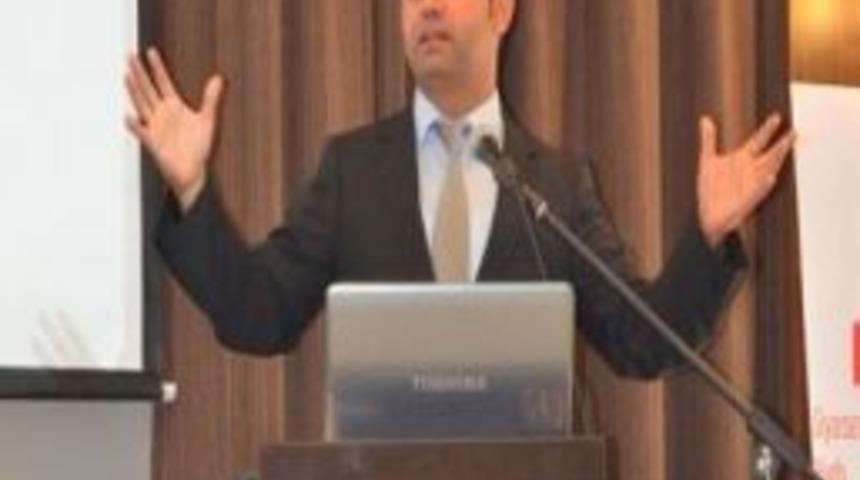 G&ouml;khan Bayram&rsquo;dan Siyaset Eğitimi