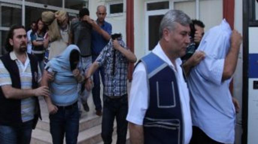 Mersin'deki Fuhuş Operasyonunda 33 Kişi Tutuklandı