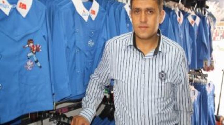 Okul Alışverişi Esnafın Y&uuml;z&uuml;n&uuml; G&uuml;ld&uuml;rd&uuml;