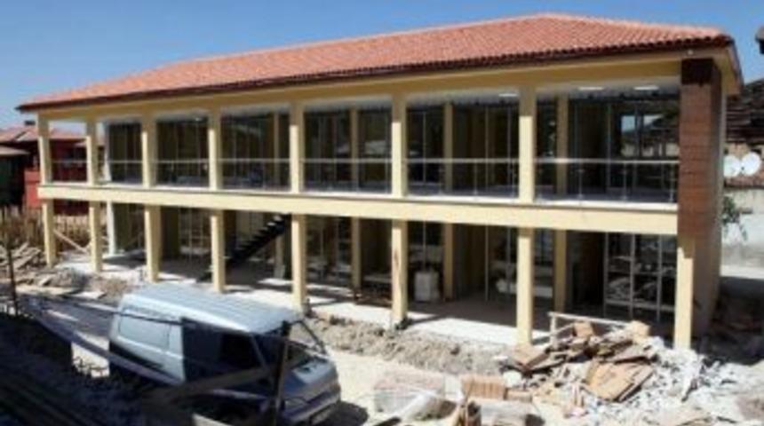 Cam Ve Seramik Sanatları Merkezi G&uuml;n Sayıyor