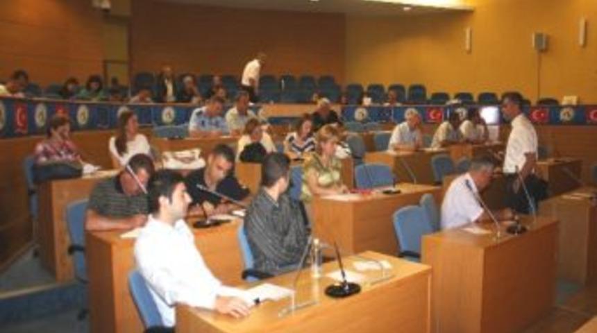 D&uuml;zce Belediyesi Hizmet İ&ccedil;i Eğitime &Ouml;nem Veriyor