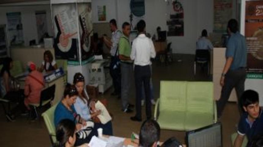 Yeni &Uuml;niversitelilerden Yoğun İlgi