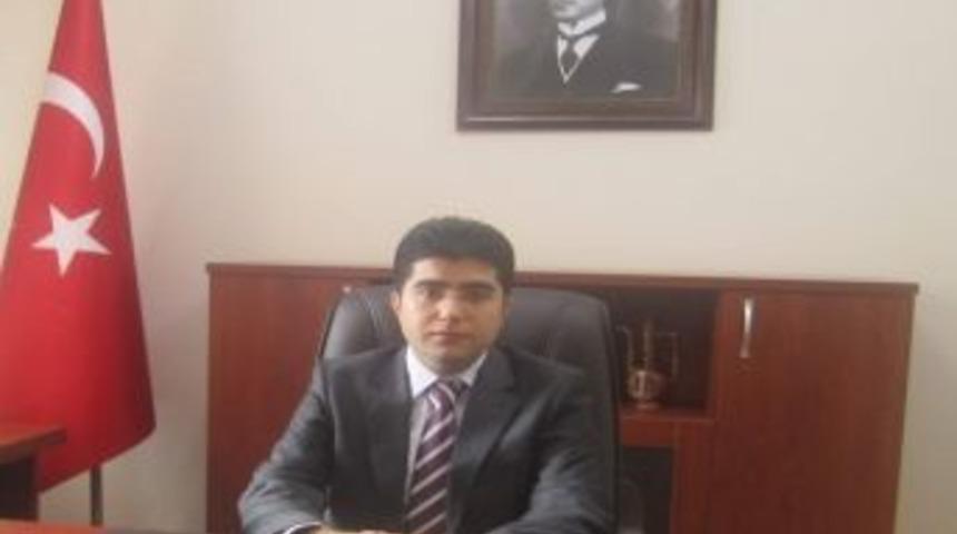 Uğurludağ Kaymakamı G&uuml;m&uuml;ş&ccedil;&uuml;oğlu G&ouml;reve Başladı