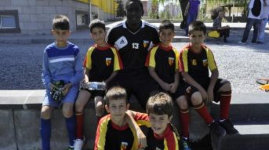 En &lsquo;baba&rsquo; Futbolcular Kayserispor&rsquo;da Yetişecek