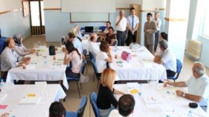 Meslek Lisesi &Ouml;ğretmenlerine Girişimcilik Semineri