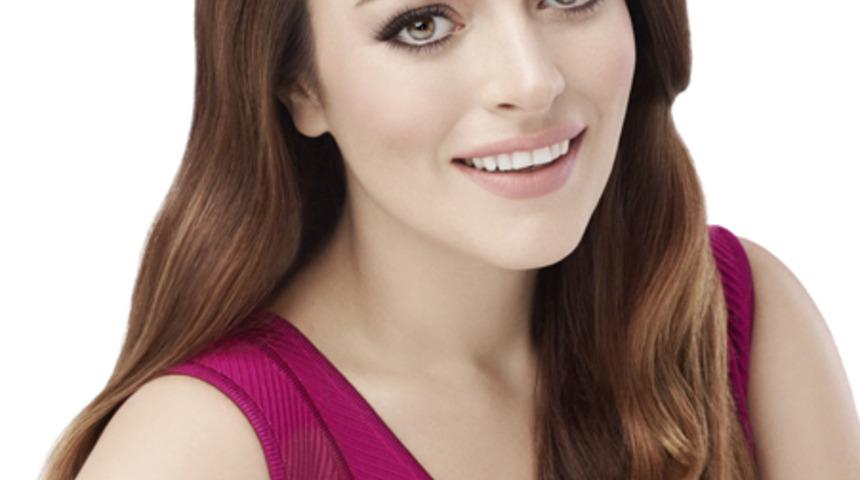 Oriflame'in yeni yüzü: Ezgi Mola