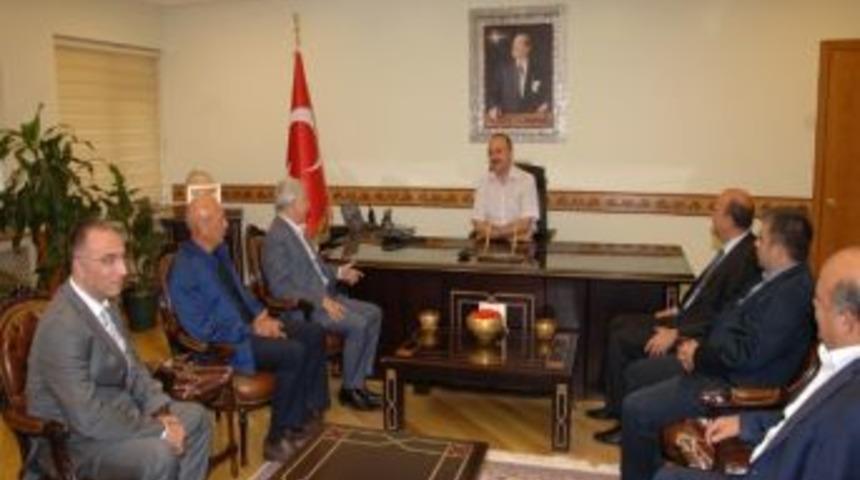 Aldırmaz&rsquo;dan Valilik Ve Belediyeye Ziyaret
