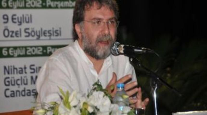 Ahmet Hakan &Ouml;zg&uuml;r Mikrofon S&ouml;yleşilerinin Konuğu Oldu